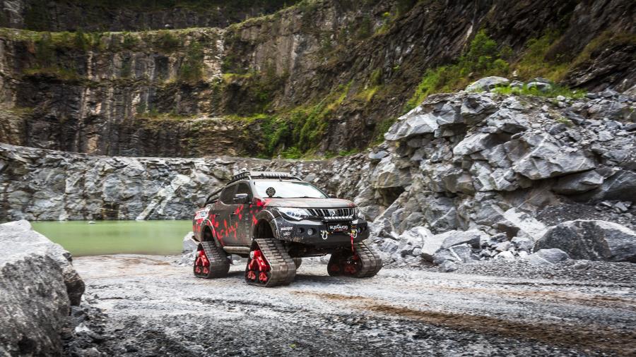  Mitsubishi L200 Triton Survivor 2018 года  (фото 11 из 31)